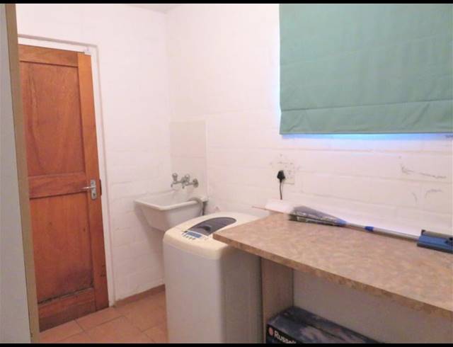 4 BEDROOM HOUSE FOR SALE IN CALYPSO BEACH